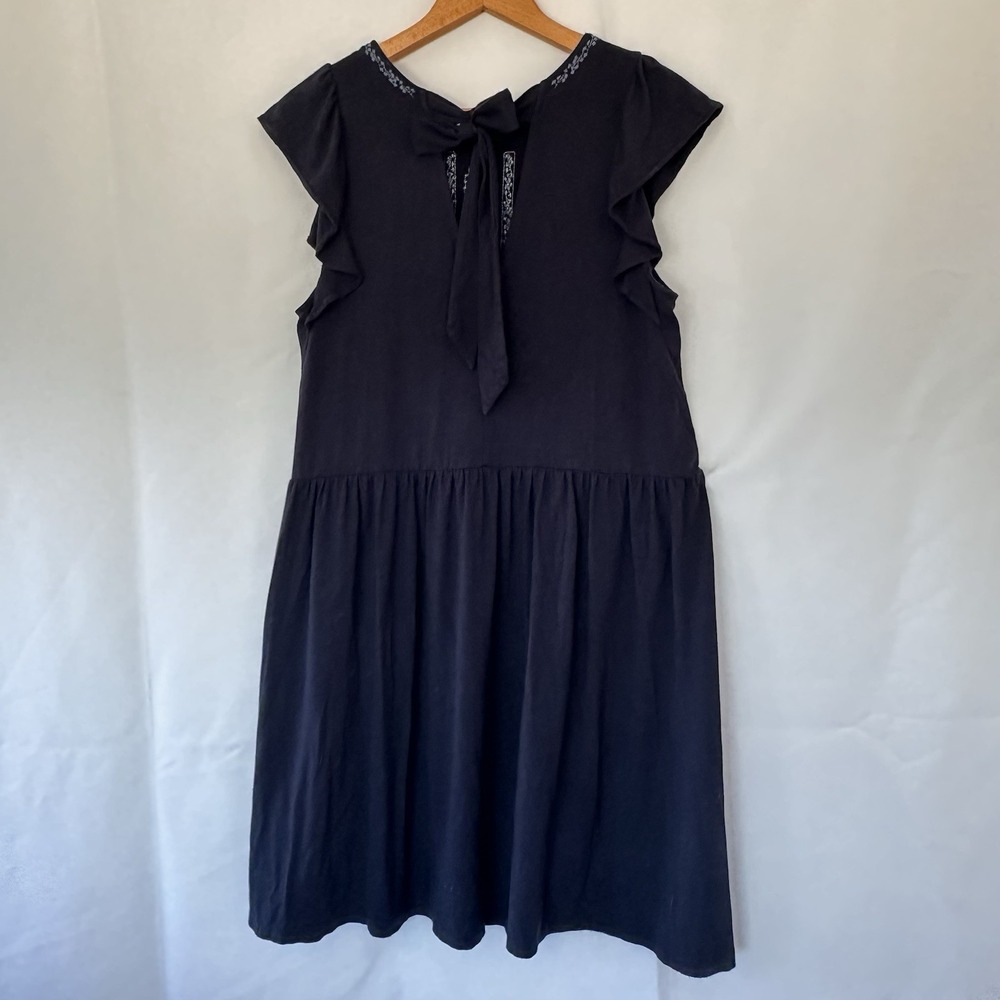 Loft Cap Sleeve Embroidered Mini Dress Size XS Knit Stretch Tie Back Navy‎ Blue - Picture 4 of 7